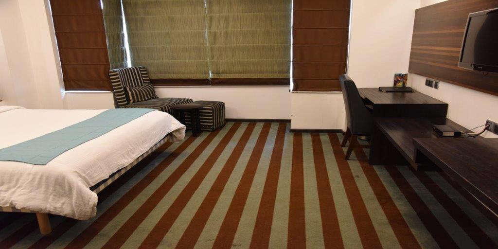 The Madison Hotell New Delhi Exteriör bild