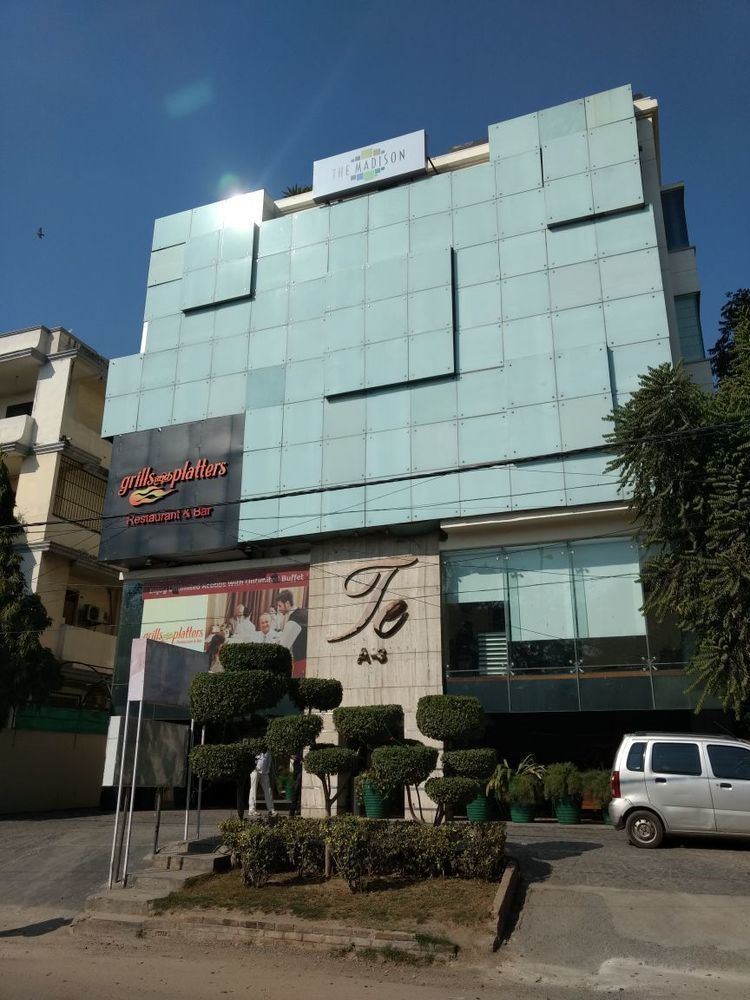 The Madison Hotell New Delhi Exteriör bild
